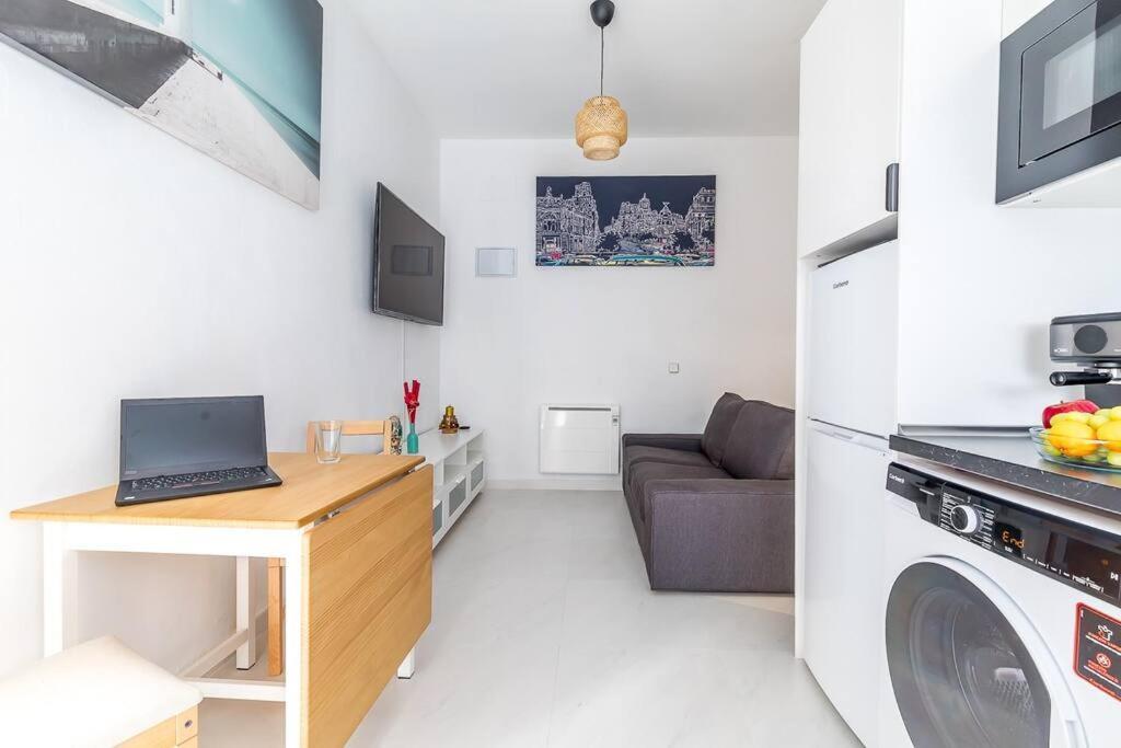 Estudio Acogedor En Zona Norte Madrid Bagian luar foto