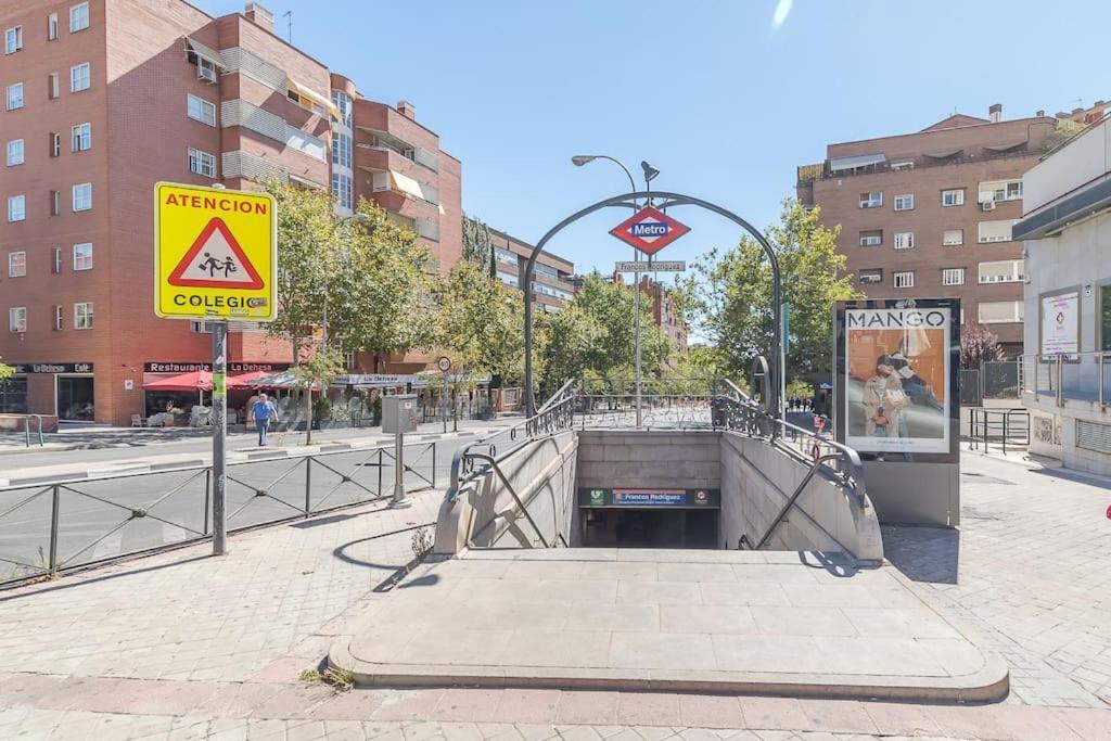 Estudio Acogedor En Zona Norte Madrid Bagian luar foto