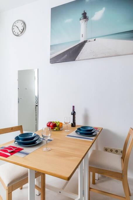 Estudio Acogedor En Zona Norte Madrid Bagian luar foto