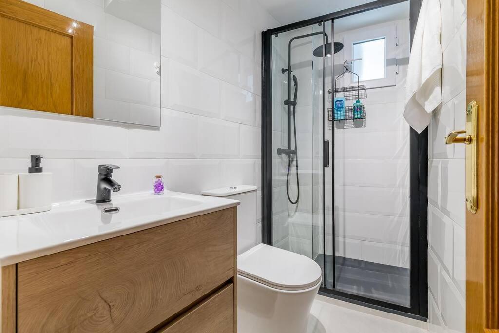 Estudio Acogedor En Zona Norte Madrid Bagian luar foto