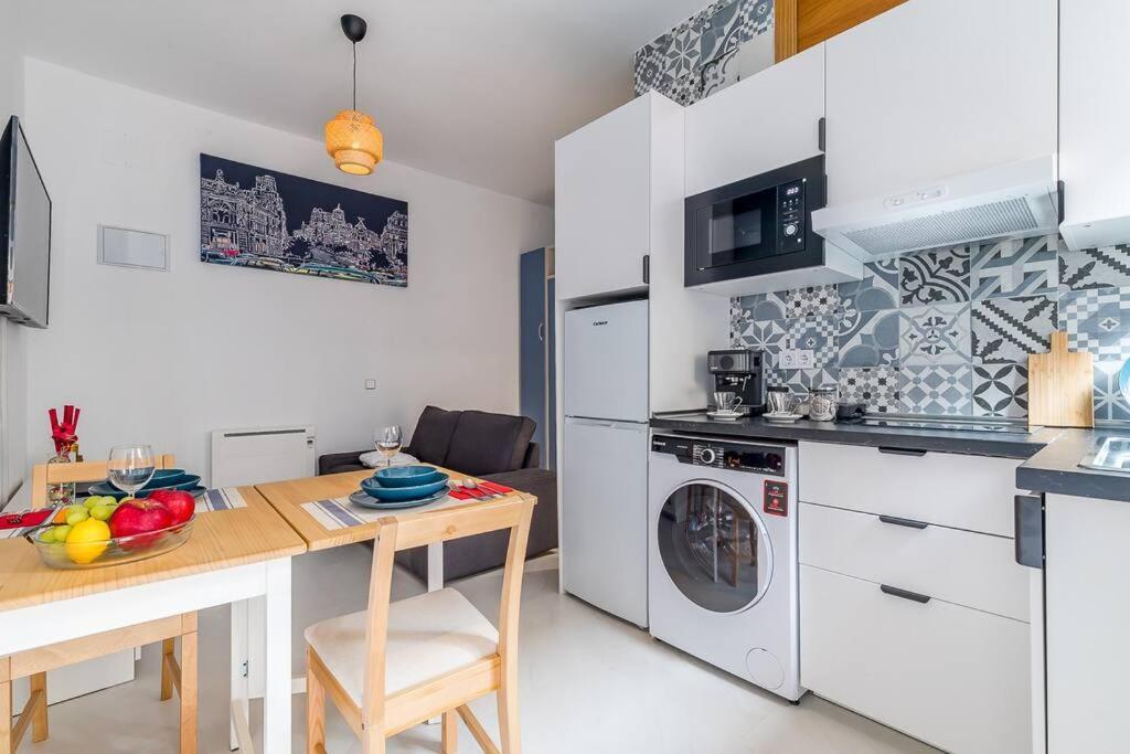Estudio Acogedor En Zona Norte Madrid Bagian luar foto