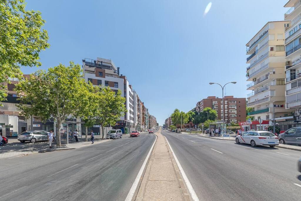 Estudio Acogedor En Zona Norte Madrid Bagian luar foto