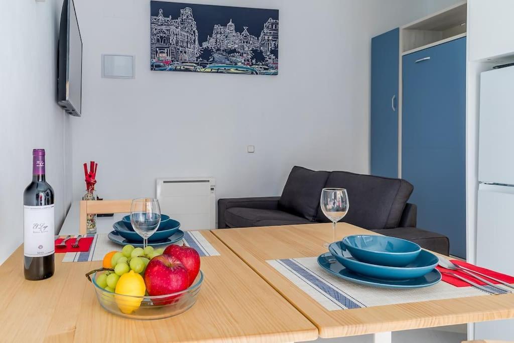 Estudio Acogedor En Zona Norte Madrid Bagian luar foto