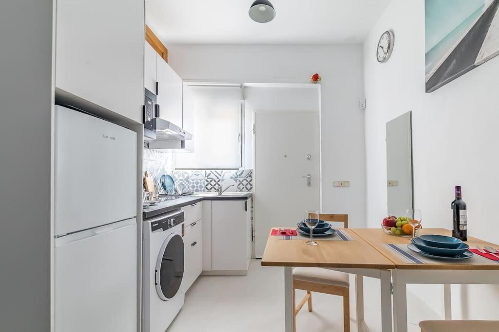 Estudio Acogedor En Zona Norte Madrid Bagian luar foto
